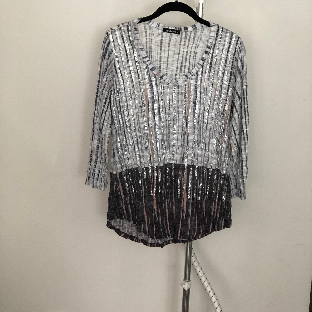 DAVID CLINE V NECK TOP